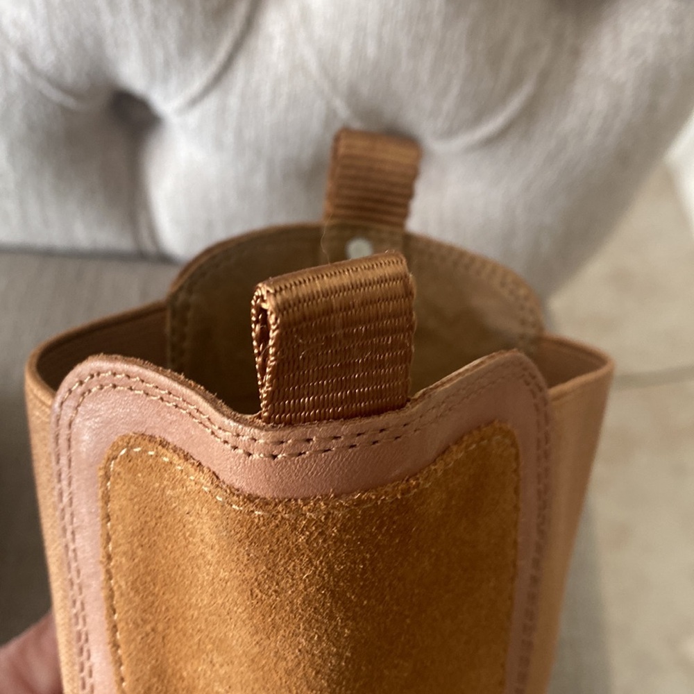 Sam Edelman NEW Lug Sole Suede Chelsea Camel Boot Sz 9 1/2 Gorgeous Boot!!! - Picture 14 of 14